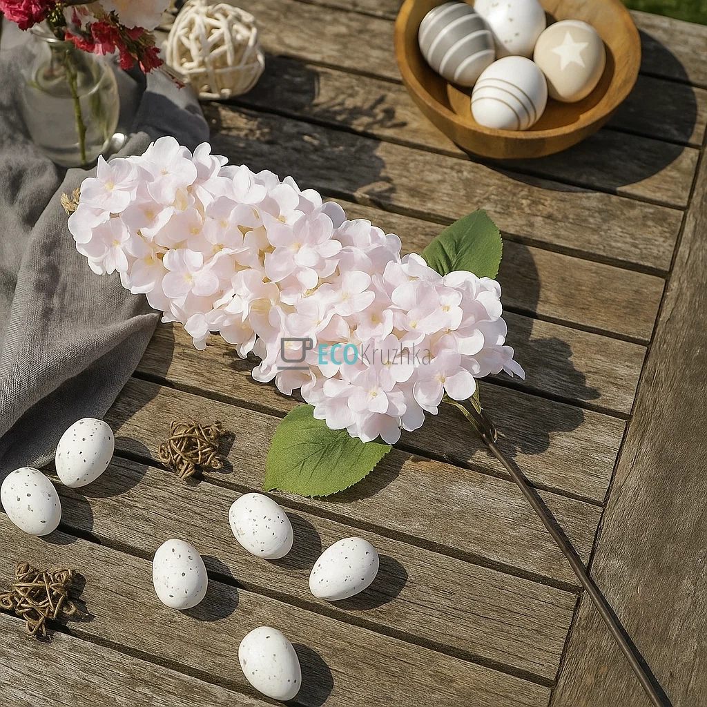 Декоративна гілка світло-рожевої гортензії Бобо 90 см (137-022) Декоративна гілка світло-рожевої гортензії Бобо 90 см (137-022)