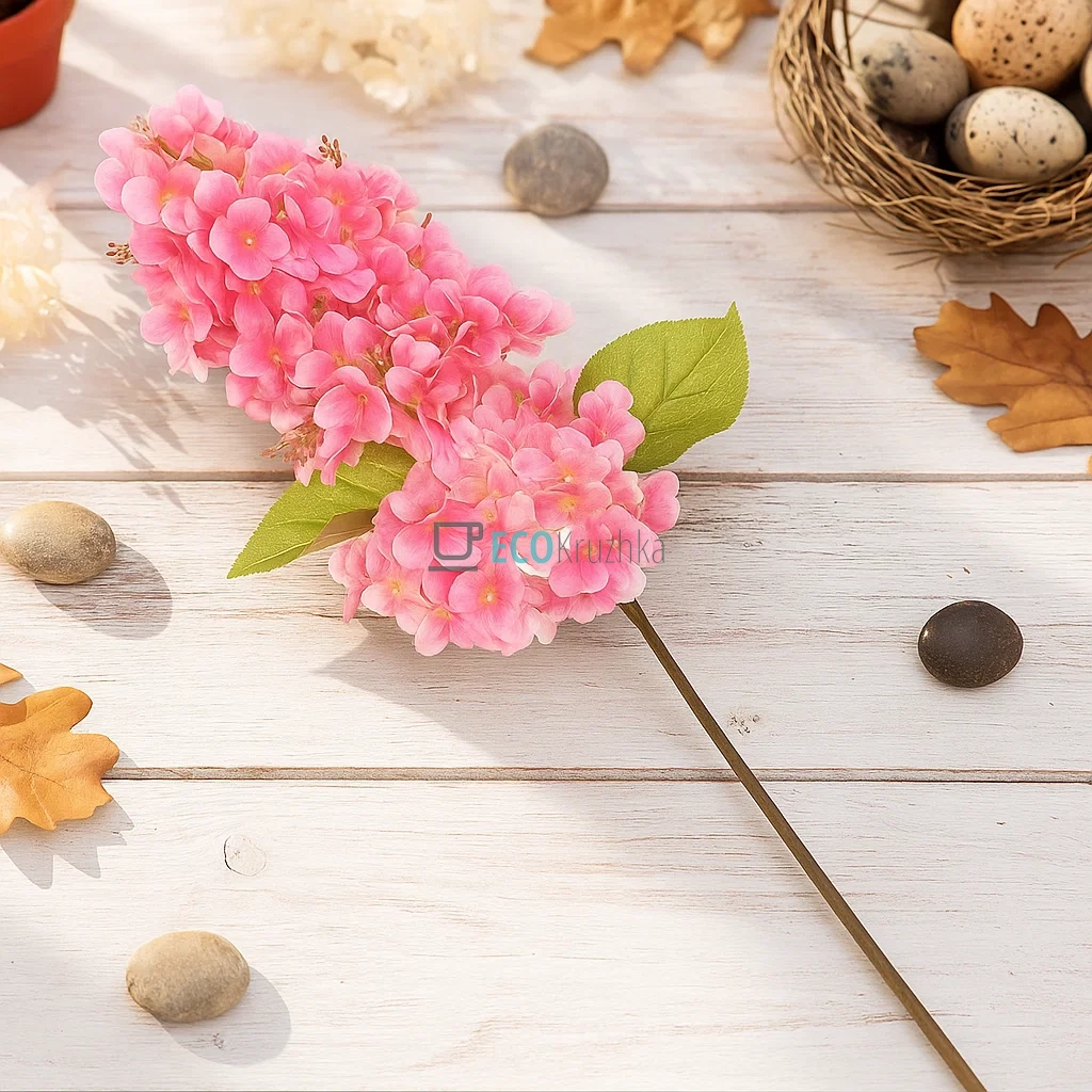 Декоративна гілка рожевої гортензії Бобо 90 см (137-023) Декоративна гілка рожевої гортензії Бобо 90 см (137-023)