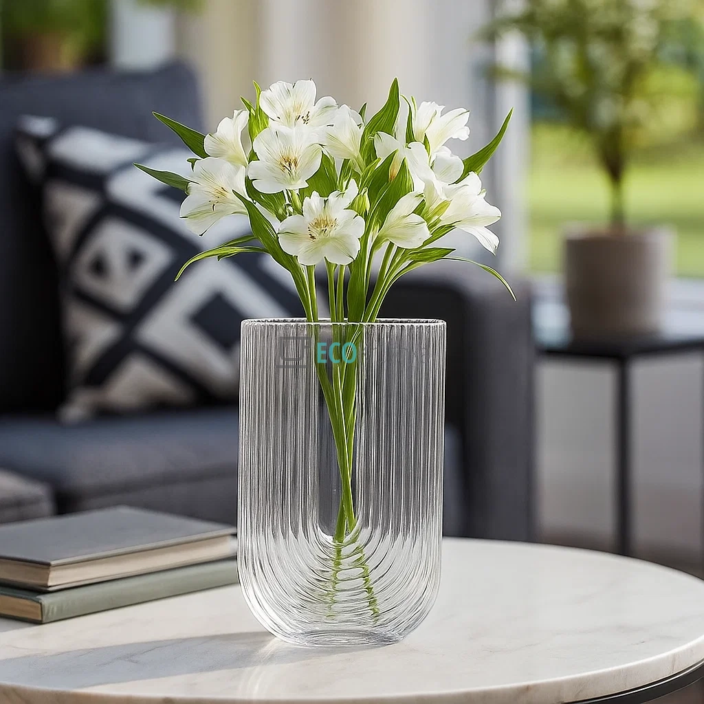 Скляна ваза Uno 16.5 х 7.5 х 24см Прозора (992-278) Скляна ваза Uno 16.5 х 7.5 х 24см Прозора (992-278)