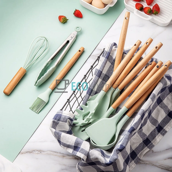 Набір кухонного приладдя 12 предметів з бамбуковою ручко ... Набір кухонного приладдя 12 предметів з бамбуковою ручко ...