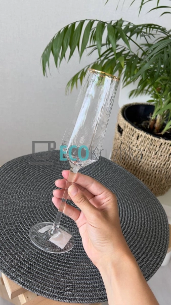 Келих для шампанського "Прозора бірюза" обємом 200 мл Ol ... Келих для шампанського "Прозора бірюза" обємом 200 мл Ol ...