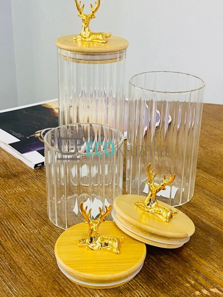 Ємність "Прозорий олень" 9 х 18 см (102-651)