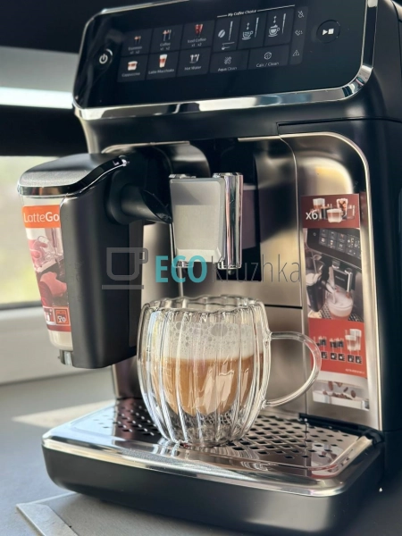 Чашка Iceberg з подвійними стінками, 270 мл, боросилікат ... Чашка Iceberg з подвійними стінками, 270 мл, боросилікат ...