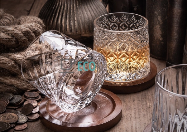 Склянка-доф для віскі 275 мл обертова на дерев Склянка-доф для віскі 275 мл обертова на дерев