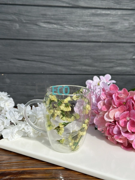 Скляна чашка з подвійними стінками та сухоцвітами 300 мл ... Скляна чашка з подвійними стінками та сухоцвітами 300 мл ...