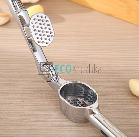 Прес для часнику Frico, чорний, цинковий сплав, пластик ... Прес для часнику Frico, чорний, цинковий сплав, пластик ...