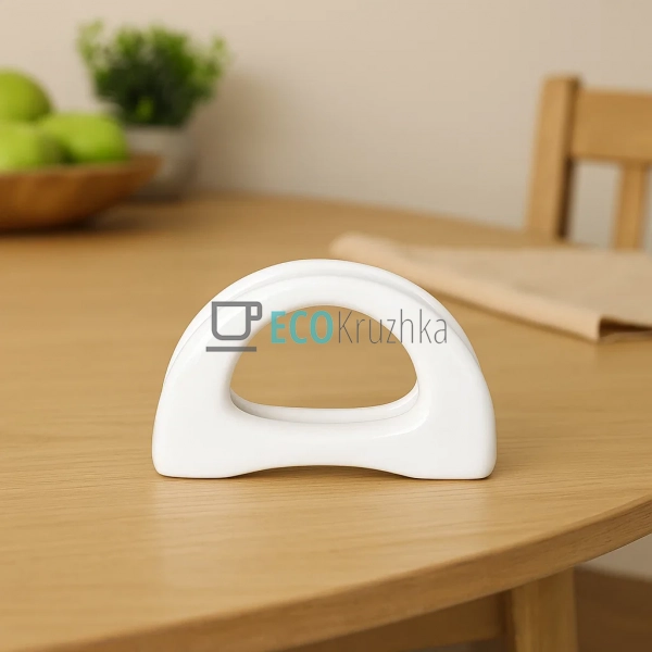 Серветниця порцелянова біла настільна 13 см «Веселка» (9 ... Серветниця порцелянова біла настільна 13 см «Веселка» (9 ...