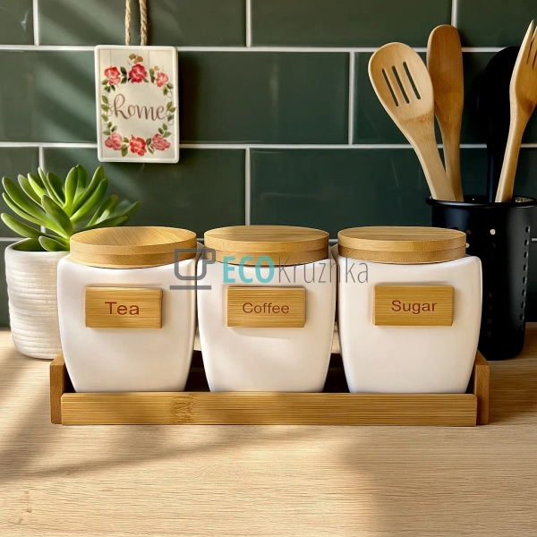 Набір банок 700 мл на бамбуковій підставці PJ01768 Набір банок 700 мл на бамбуковій підставці PJ01768