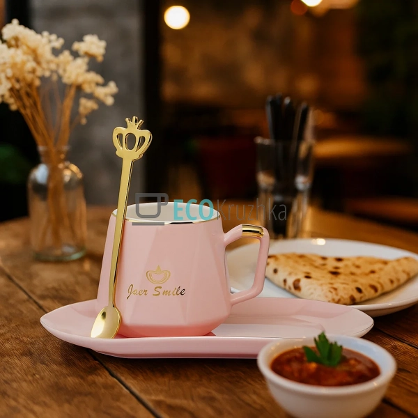 Чашка 230 мл із блюдцем та ложкою Just Smile Рожевий (92 ... Чашка 230 мл із блюдцем та ложкою Just Smile Рожевий (92 ...