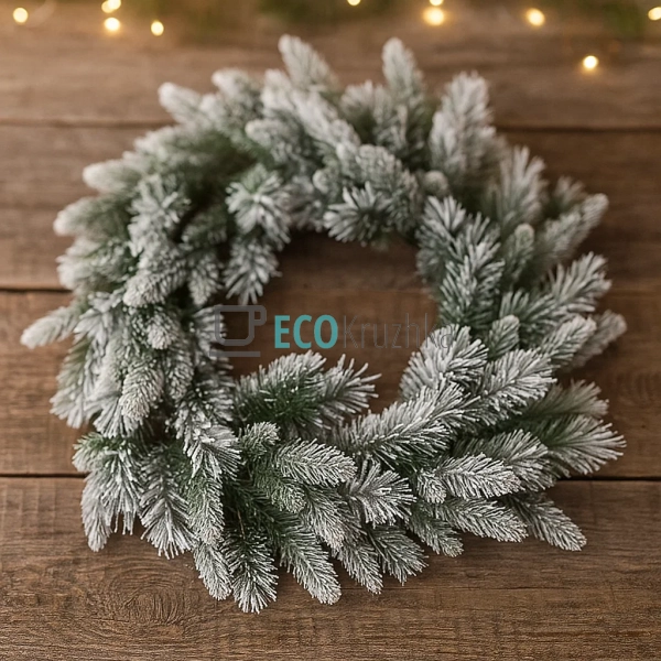 Вінок зі штучної засніженої хвої, 60 см, 122 гілки (Моде ... Вінок зі штучної засніженої хвої, 60 см, 122 гілки (Моде ...