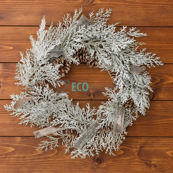 Декоративний вінок із засніженої хвої та шишок, 50 см (М ... Декоративний вінок із засніженої хвої та шишок, 50 см (М ...