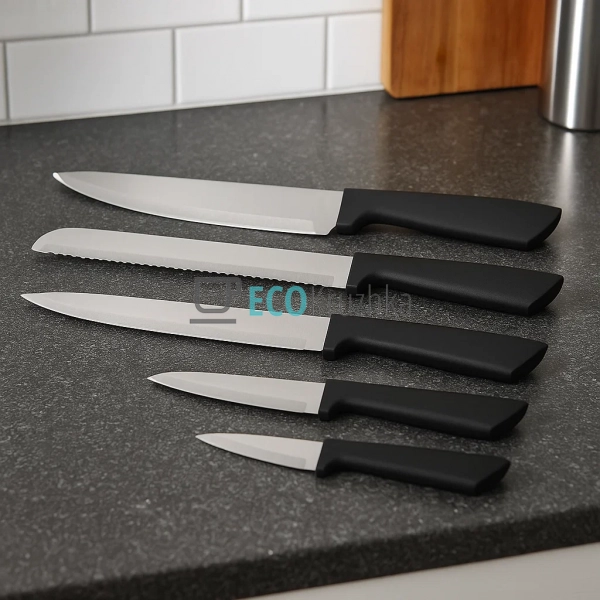 Набір кухонних ножів Maestro з підставкою MR-1413-BLACK Набір кухонних ножів Maestro з підставкою MR-1413-BLACK