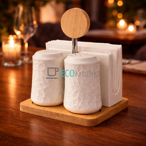 Сільничка та перечниця, серветниця на бамбуковій підстав ...