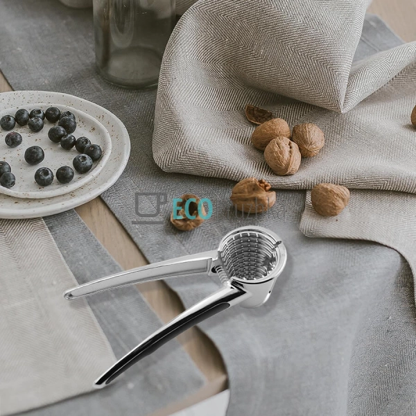 Горіхокол 17,5х4,5х4,8 см Maestro MR-1568 Горіхокол 17,5х4,5х4,8 см Maestro MR-1568