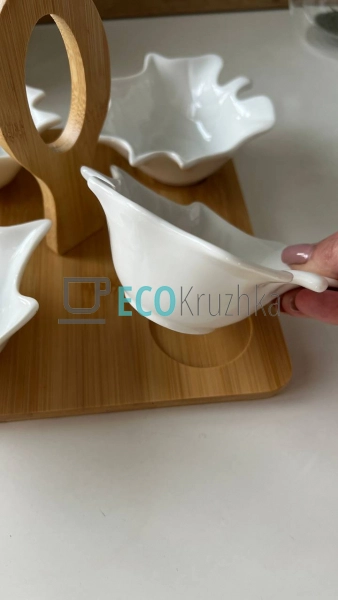 Менажниця 21 см чотирохсекційна із бамбуковой ручкой PJ0 ... Менажниця 21 см чотирохсекційна із бамбуковой ручкой PJ0 ...